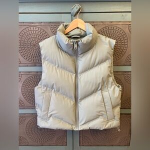 Zara Women's Sage Green Puffer Vest